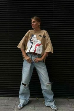 Vintage Cartoon Print T-Shirt: Y2K Fashion with Coquette & Grunge Aesthetics