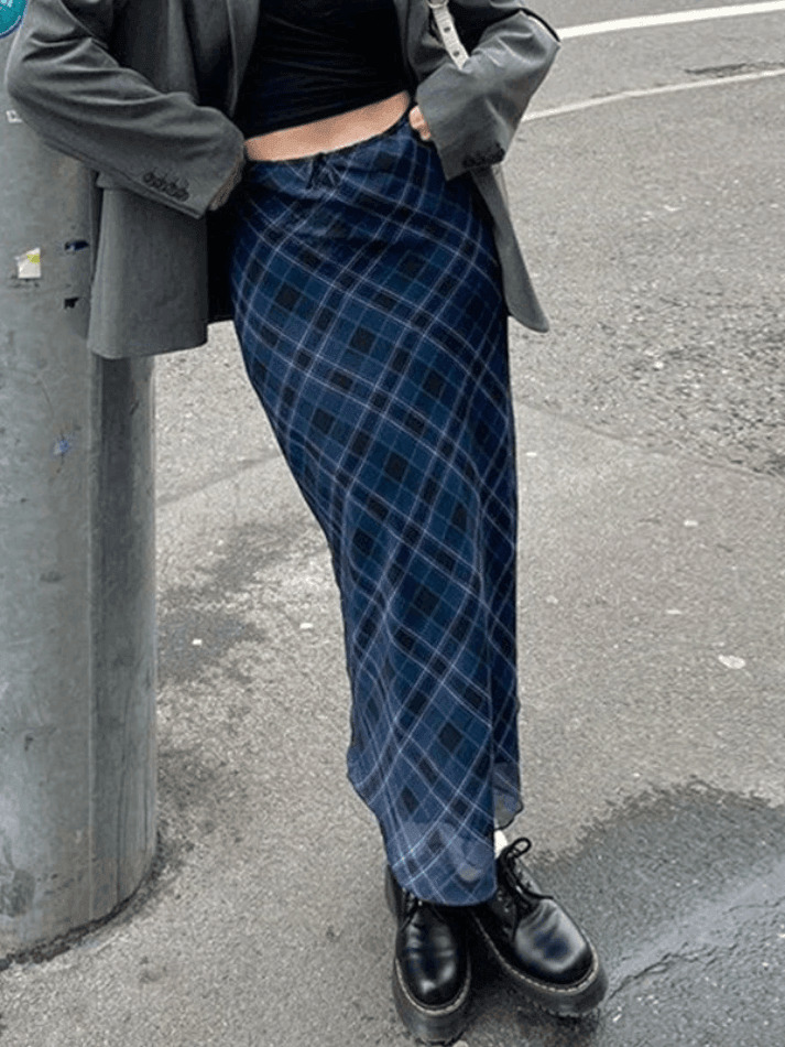 Vintage Checkered Maxi Skirt in Y2K Fashion Style for Coquette and Grunge Aesthetic Women