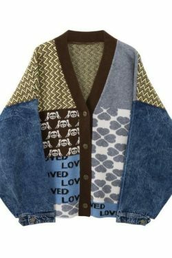 Vintage Denim Jacket: Y2K Aesthetic Outerwear - Coquette Style with Grunge & Pastel Goth Vibes
