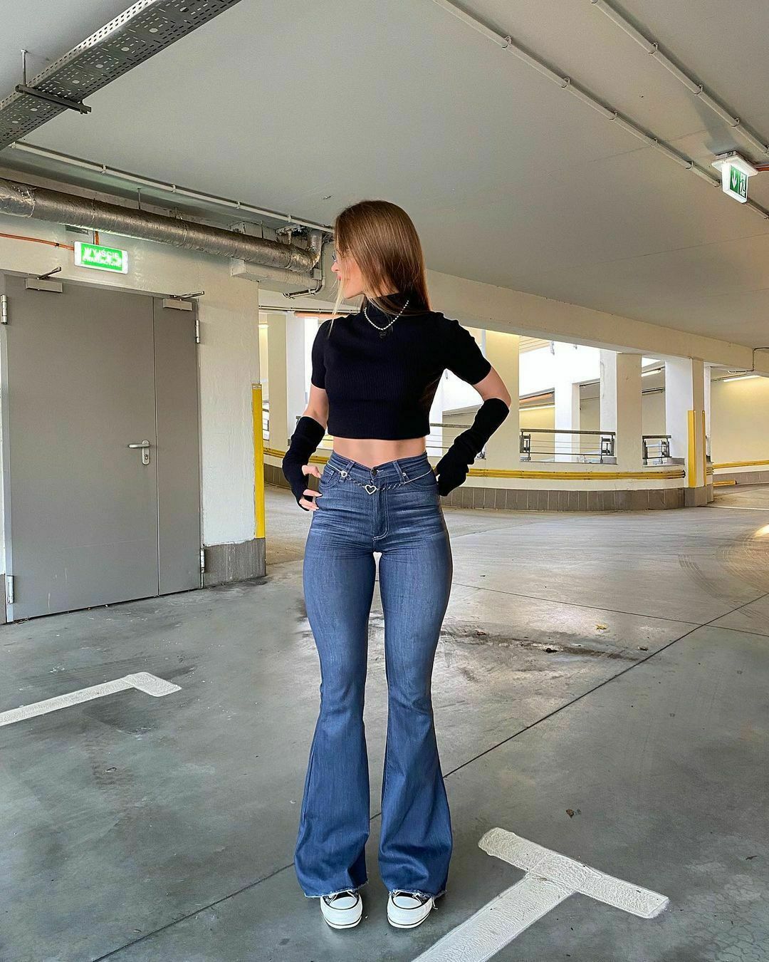 Vintage Flared Pants: Y2K Fashion Statement with Coquette Aesthetic & Grunge Style