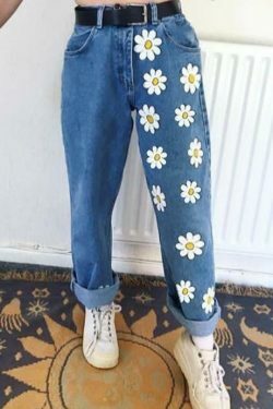Vintage Floral Denim Jeans - Y2K Aesthetic Fashion for Women - Coquette Style Grunge Outfits