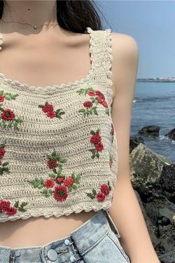 Vintage Flowers Embroidery Knitted Crop Top - Y2K Aesthetic Fashion Statement