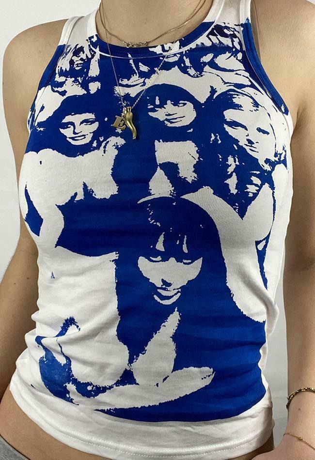 Vintage Girl Graphic Crop Tank - Y2K Aesthetic Coquette Style with Grunge & Pastel Goth Vibes