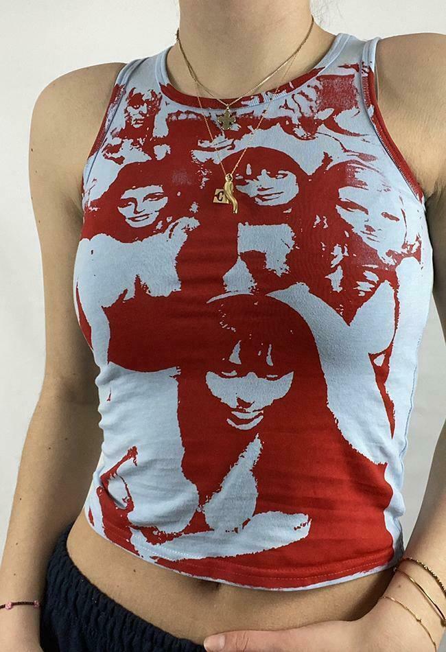 Vintage Girl Graphic Crop Tank - Y2K Aesthetic Coquette Style with Grunge & Pastel Goth Vibes