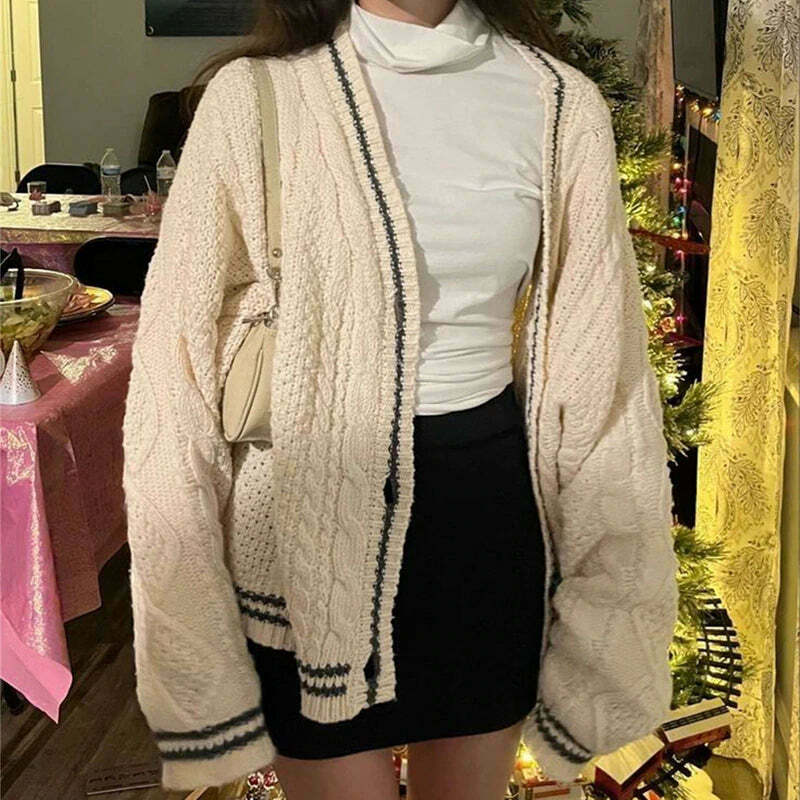Vintage Hollywood Starlet Star-Embroidered Cardigan - Y2K Fashion Aesthetic for Women