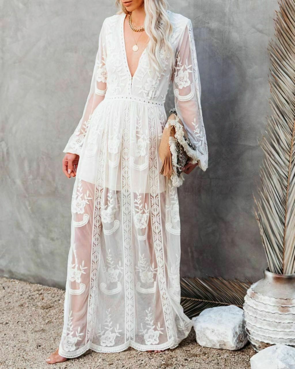 Vintage Lace V-Neck Dress: Y2K Aesthetic with Coquette & Grunge Vib