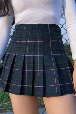 Vintage Pleated Skirts: Y2K Fashion with Coquette Aesthetic, Grunge Style, and Pastel Goth Vibes