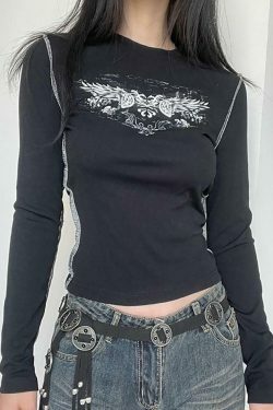 Vintage Style Long Sleeve Wings Print Slim-Fit T-Shirt for Women - Y2K Fashion Aesthetic