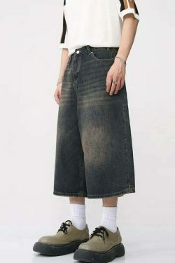 Vintage Washed Baggy Denim Shorts for a Nostalgic Y2K Aesthetic