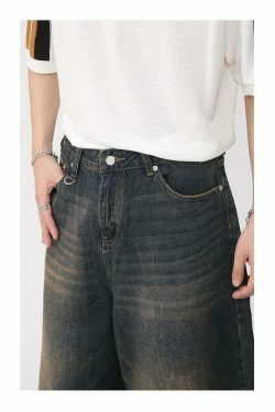 Vintage Washed Baggy Denim Shorts for a Nostalgic Y2K Aesthetic
