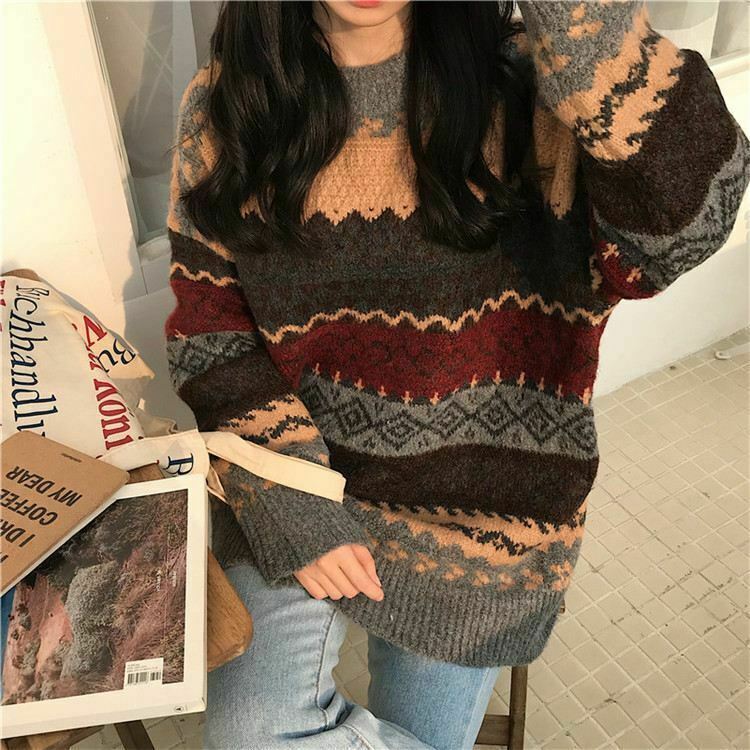 Vintage Winter Sweater: Y2K Aesthetic Coquette Style with Grunge Flair and Pastel Goth Vibes