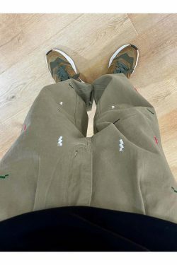 Vintage Y2K Aesthetic Embroidered Jeans - Coquette Style with Grunge & Pastel Goth Vibes