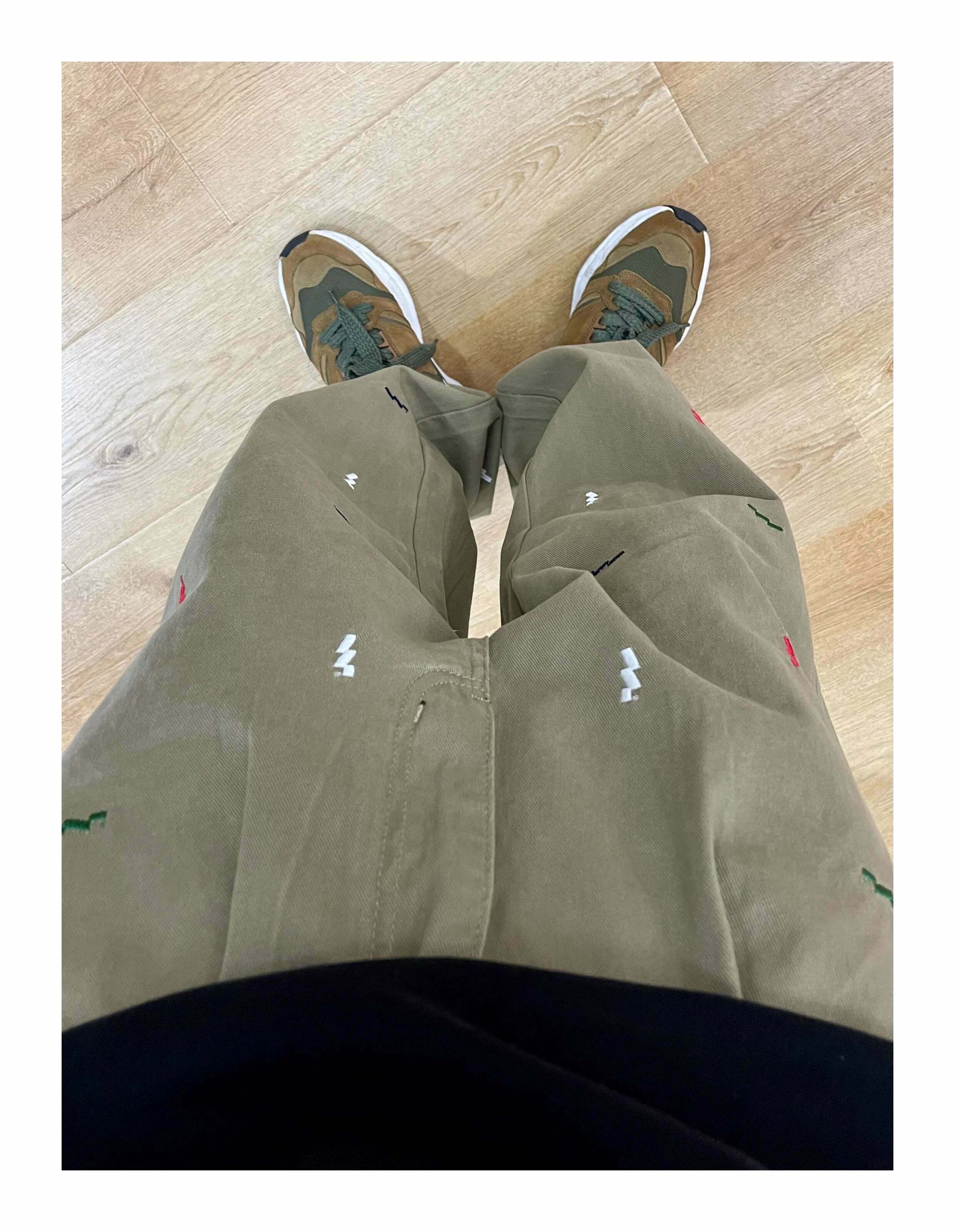 Vintage Y2K Aesthetic Embroidered Jeans - Coquette Style with Grunge & Pastel Goth Vibes
