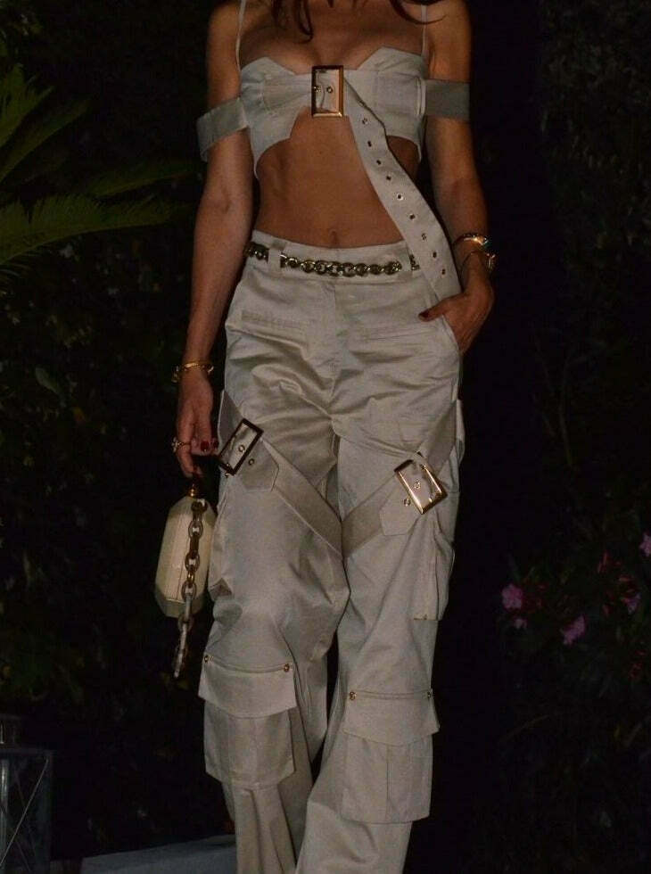 Vintage Y2K Fashion: Coquette Aesthetic Cargo Skirt & Grunge Hoodie