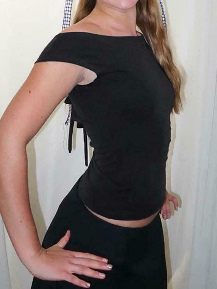 Y2K Aesthetic Black Tank Top: Coquette Grunge Fashion & Cute Tops
