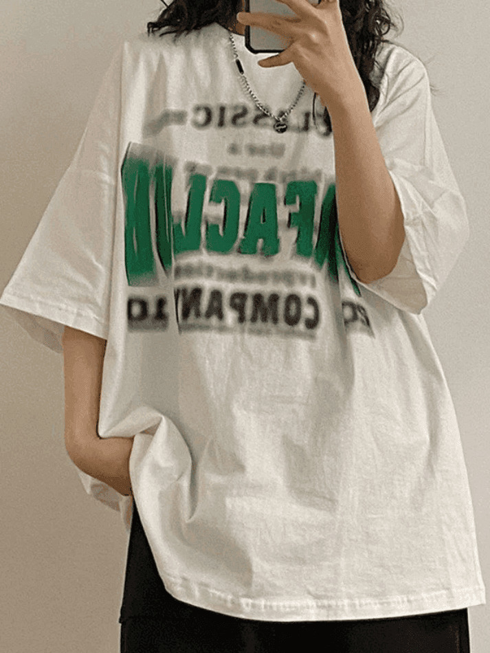 Y2K Aesthetic Blurred Letter Graphic Tee - Coquette & Grunge Style Women's Fashion
