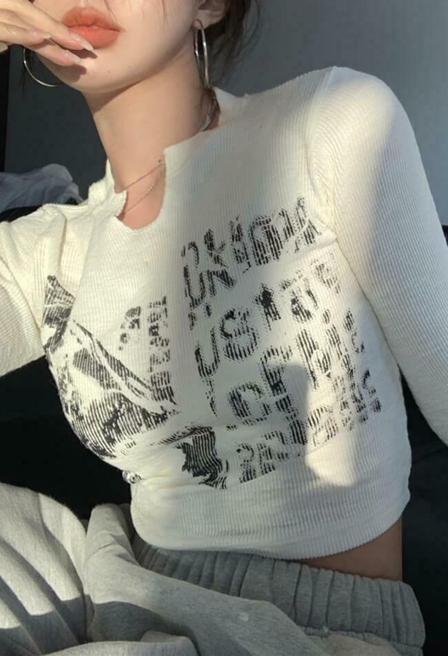 Y2K Aesthetic Blurry Long Sleeve Crop Top for Women - Coquette Style Grunge Fashion with Pastel Goth
