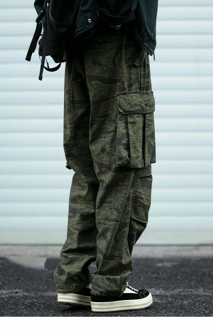 Y2K Aesthetic Camo Cargo Pants: Coquette Style Grunge Fashion for Women