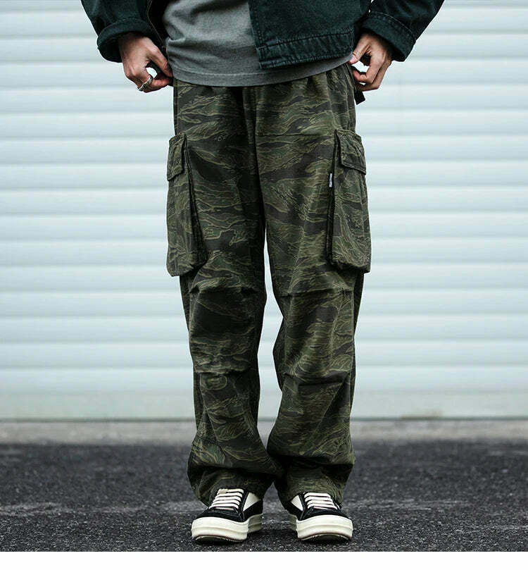 Y2K Aesthetic Camo Cargo Pants: Coquette Style Grunge Fashion for Women