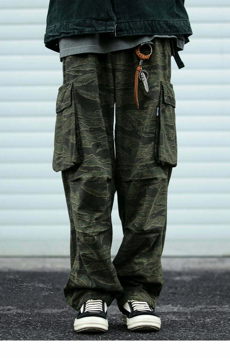 Y2K Aesthetic Camo Cargo Pants: Coquette Style Grunge Fashion for Women