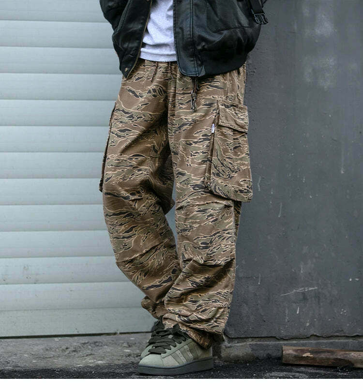 Y2K Aesthetic Camo Cargo Pants: Coquette Style Grunge Fashion for Women