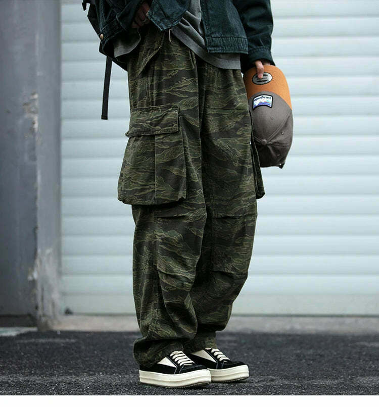 Y2K Aesthetic Camo Cargo Pants: Coquette Style Grunge Fashion for Women