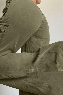 Y2K Aesthetic Cargo Skirt: Coquette Grunge with Pastel Goth & Old Money Elegance