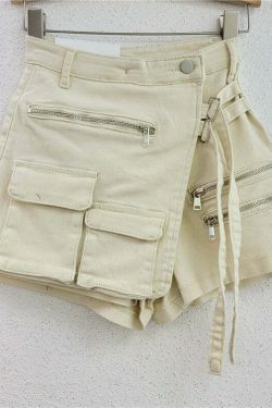 Y2K Aesthetic Cargo Skirt: Coquette Grunge with Pastel Goth & Old Money Elegance