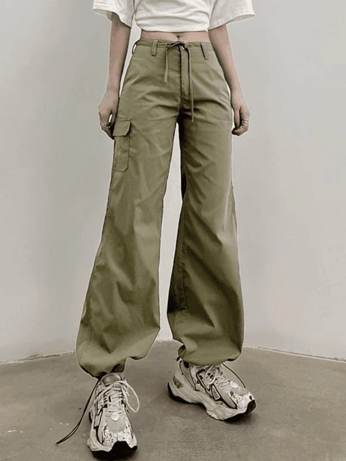 Y2K Aesthetic Cargo Skirt: Coquette Grunge with Pastel Goth & Old Money Elegance