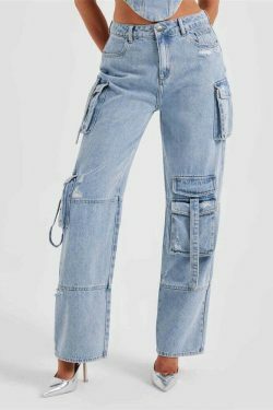 Y2K Aesthetic Cargo Skirt: Coquette Grunge with Pastel Goth Vibes - Multi-Pocket Denim