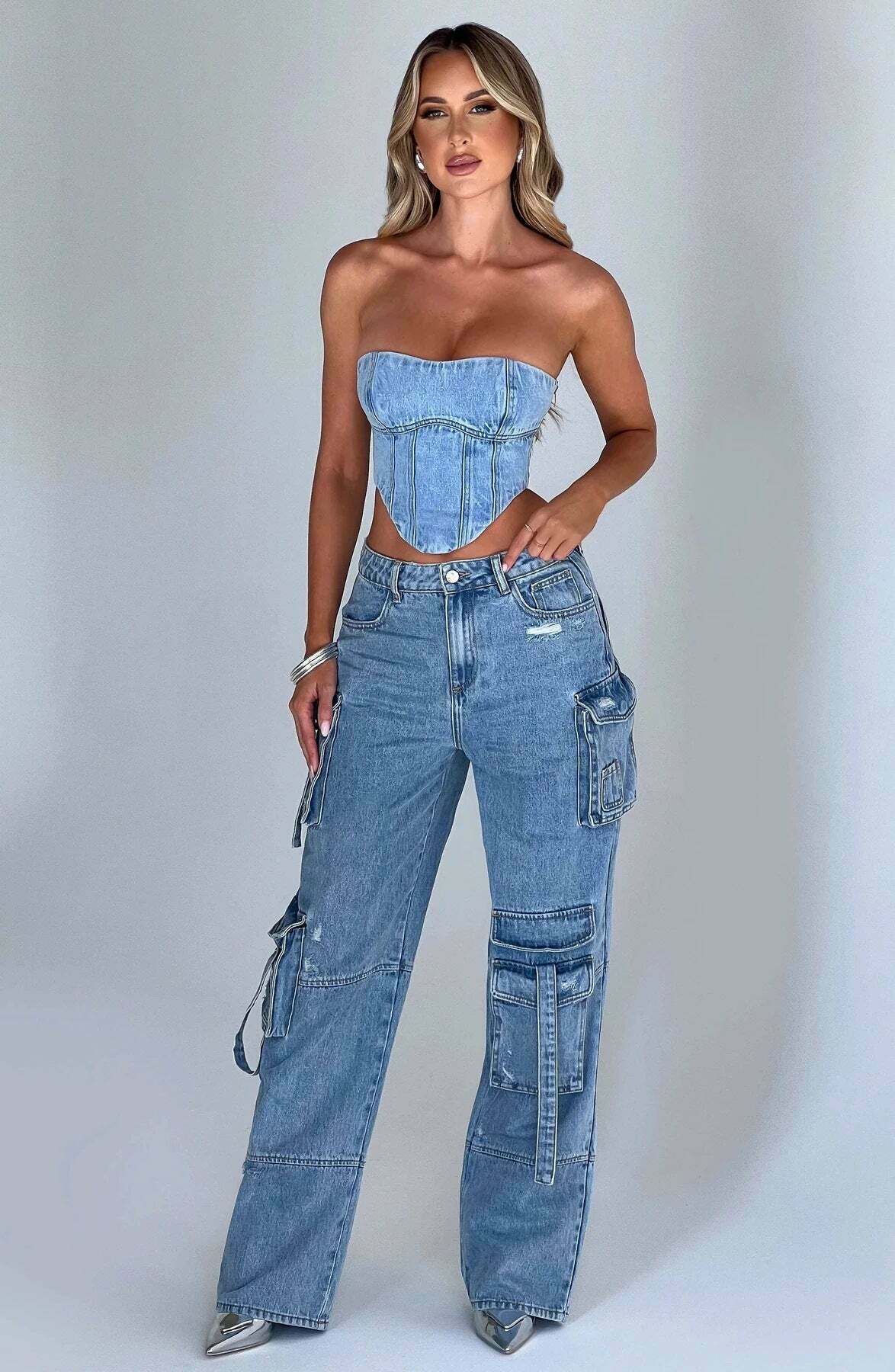 Y2K Aesthetic Cargo Skirt: Coquette Grunge with Pastel Goth Vibes - Multi-Pocket Denim