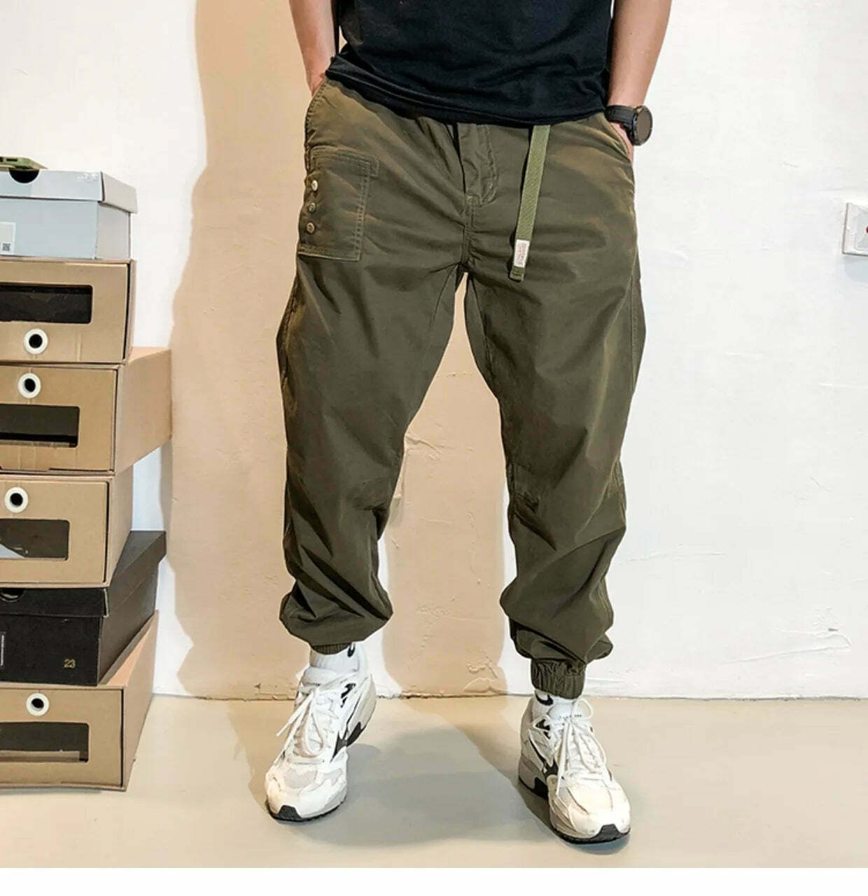 Y2K Aesthetic Cargo Skirt: Coquette Grunge with Pastel Goth Vibes