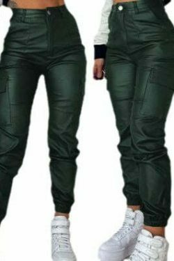 Y2K Aesthetic Cargo Skirt: Coquette Grunge with Pastel Goth Vibes