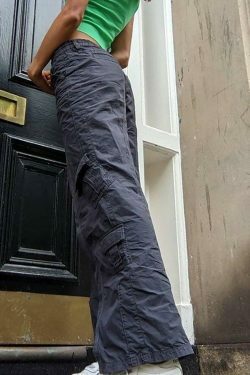 Y2K Aesthetic Cargo Skirt: Coquette Style Grunge Fashion with Pastel Goth Vibes