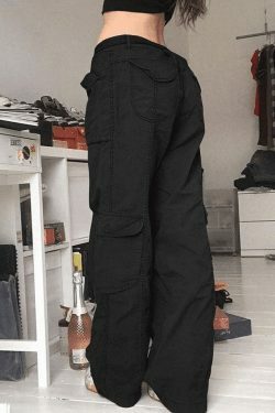Y2K Aesthetic Cargo Skirt: Coquette Style Grunge Fashion with Pastel Goth Vibes