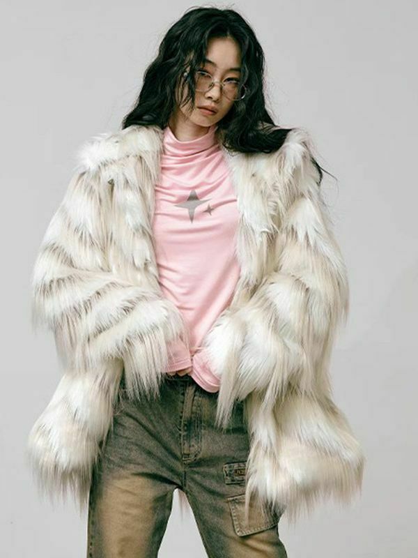 Y2K Aesthetic Cargo Skirt: Coquette Style Grunge Fashion with Retro Imitation Fox Fur Coat