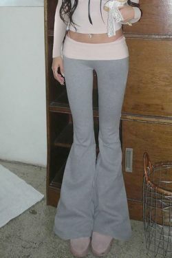 Y2K Aesthetic Cargo Skirt in Coquette Style with Grunge Vibes and Pastel Goth Influence