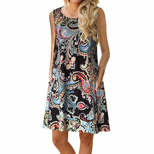 Y2K Aesthetic Cargo Skirt with Coquette Style - Grunge Vibes, Cute Tops & Pastel Goth