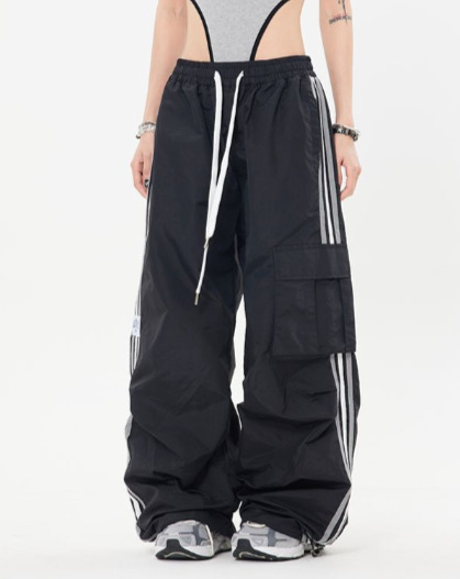 Y2K Aesthetic Cargo Skirt with Coquette Style and Grunge Vibes - Cute Tops and Pastel Goth Fashion