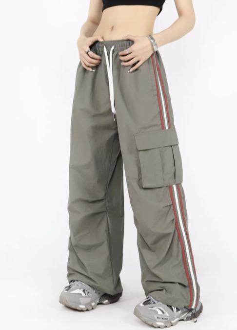 Y2K Aesthetic Cargo Skirt with Coquette Style and Grunge Vibes - Cute Tops and Pastel Goth Fashion