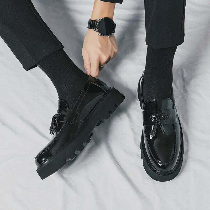 Y2K Aesthetic Patent Tassel Loafers - Coquette Grunge with Old Money E