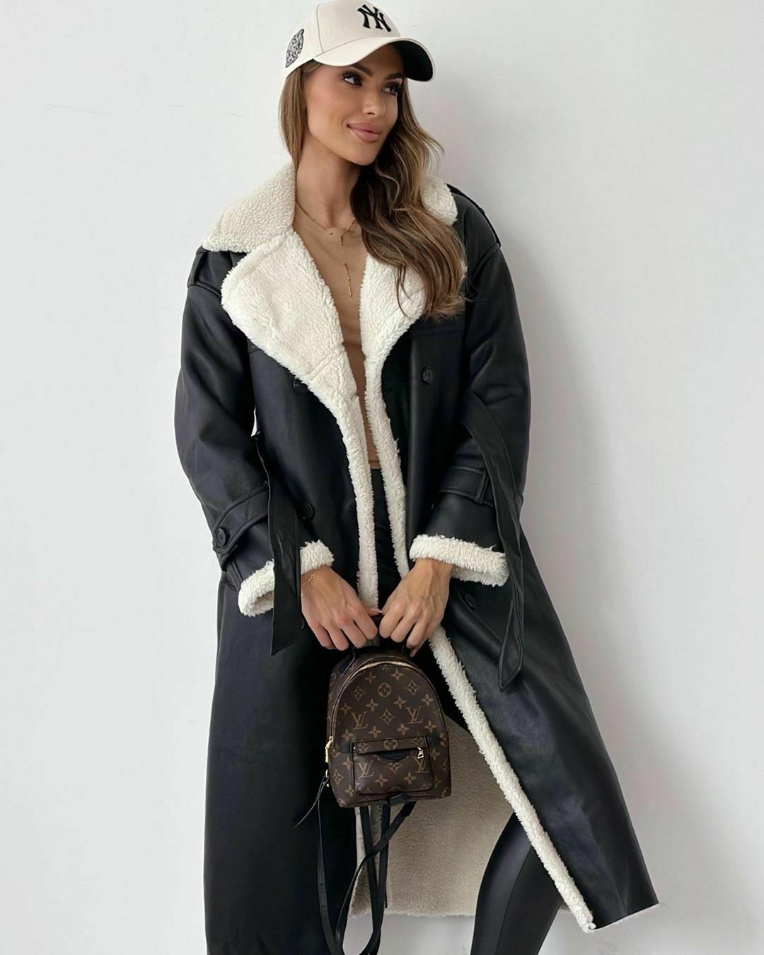 Y2K Aesthetic Plush Coat: Coquette Style Leather Jacket for Women - Grunge Fashion Statement Piece
