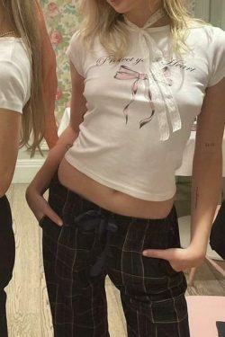 Y2K Aesthetic Short Sleeve Crop Tee with Lettering & Bow Print