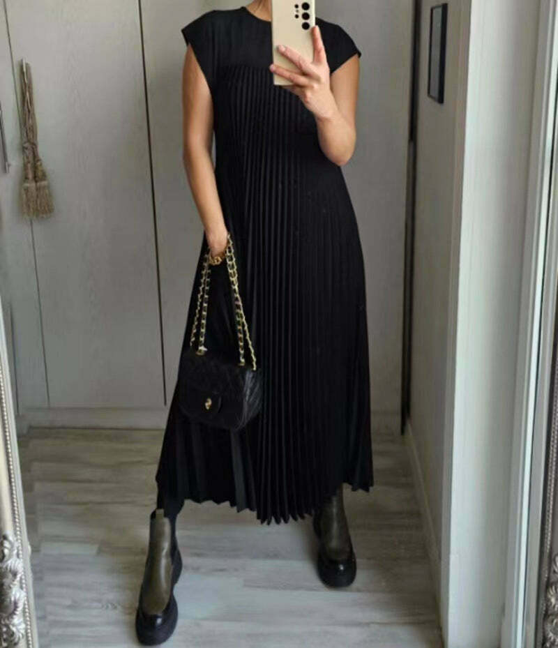Y2K Aesthetic Sleeveless Pleated Dress for Women - Coquette Style with Grunge and Pastel Goth Vibes