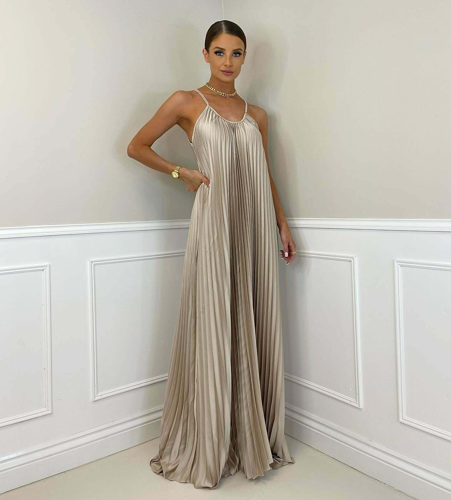 Y2K Fashion Halter Neck Dress: Elegant Pleated Long Dress - Coquette Aesthetic,