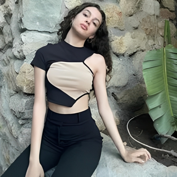 Y2K Fashion: She's Cutting Edge Crop Top - Coquette Aesthetic Grunge Style Cute Tops & Cargo Skirt
