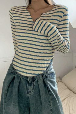 Y2K Fashion Textured Stripe V-Neck Irregular Hem Long Sleeve Tee - Coquette Aesthetic Grunge Style