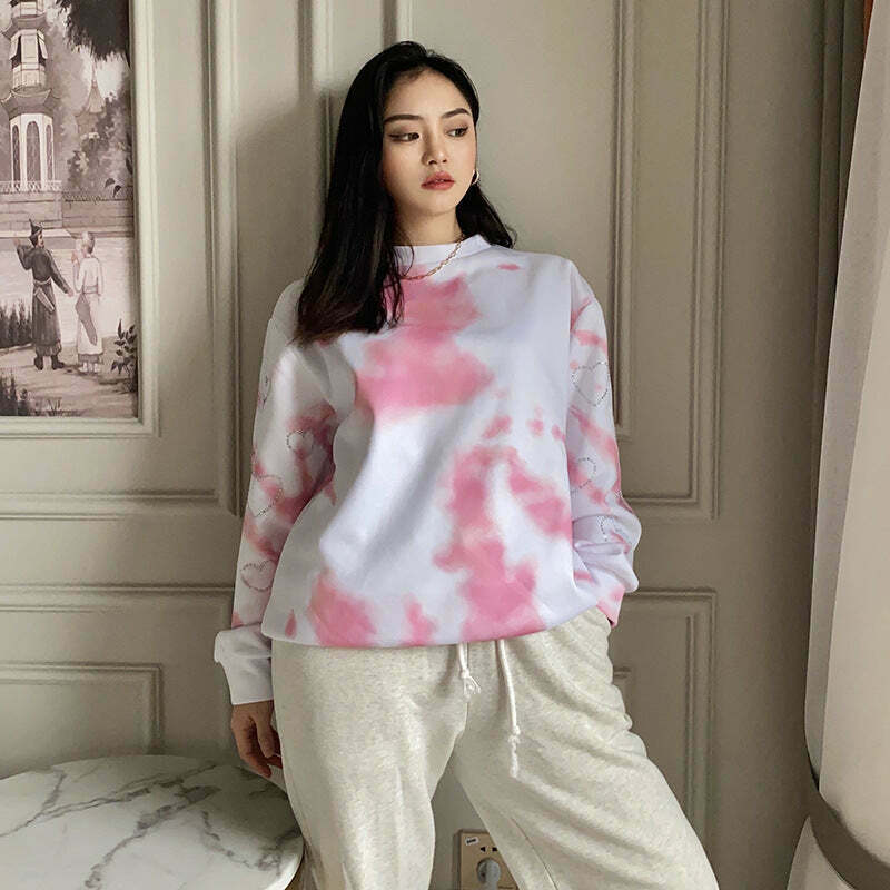 Y2K Heart Print Sweatshirt: Coquette Aesthetic Grunge Style Cute Top for Women