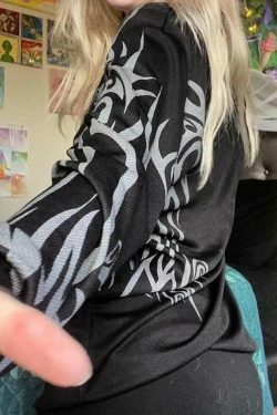 Y2K Street Graphic Print Oversized Long Sleeve Tee - Coquette Aesthetic, Grunge Style, Cute Tops