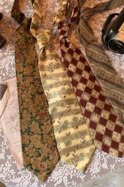 90s Retro Hong Kong Style Floral Bow Tie Shirt Accessory - Handmade Versatile Long Tie for Y2K Fashion